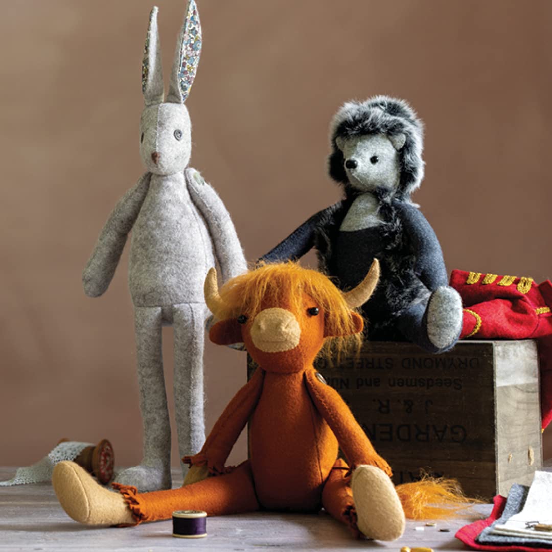 Luna Lapin and Friends, a Year of Making: Sewing patterns and stories from Luna's Little World