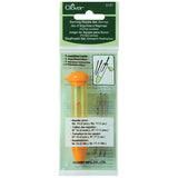 Clover 3121 - Chibi Tapestry Darning Needle Set - Includes handy carrying case