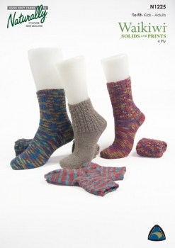 Naturally Knitting Pattern N1225 - Three sock patterns in 4-ply / Fingering